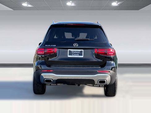 New 2025 Mercedes-Benz GLB 250 250 image 9