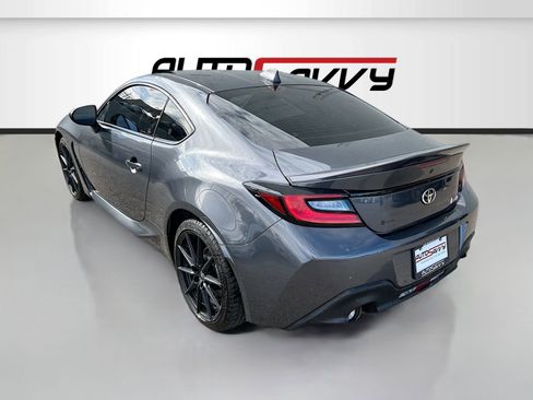 Used 2025 Toyota GR86 Premium w/ ALL Weather Mat Package (TMS) image 5