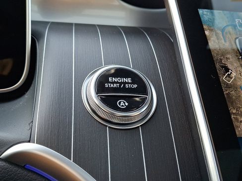 Used 2026 Mercedes-Benz GLC 300 4MATIC image 23