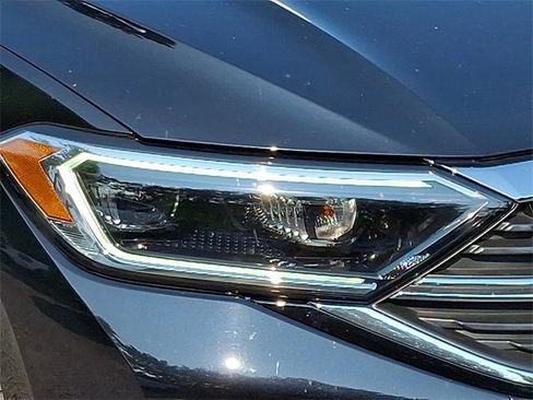 Certified 2024 Volkswagen Jetta SEL image 9