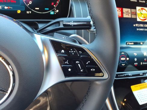 Used 2026 Mercedes-Benz GLC 300 4MATIC image 17