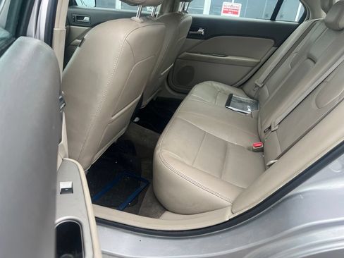 Used 2011 Ford Fusion SEL FWD image 4