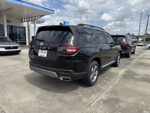 New 2026 Honda Pilot EX-L image 3