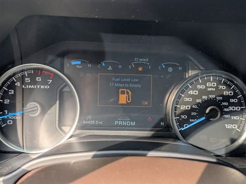 Used 2019 Ford F150 Limited w/ Trailer Tow Package image 11