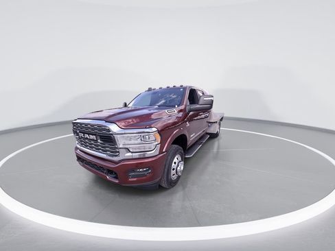 Used 2024 RAM 3500 Limited AWD/4WD image 4