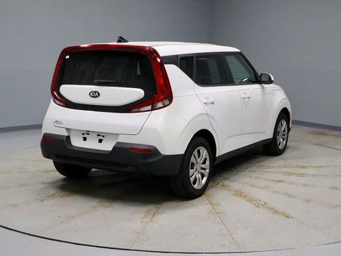 Used 2020 Kia Soul LX image 10