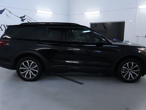 Used 2020 Ford Explorer ST image 8