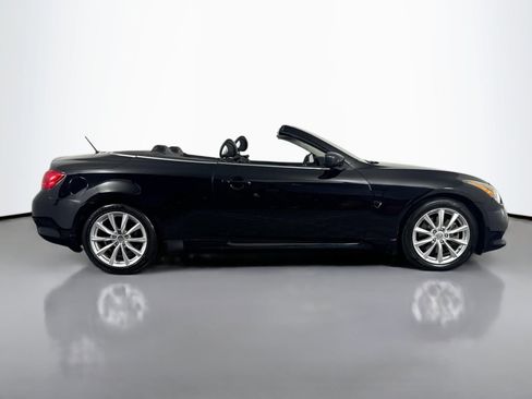 Used 2014 INFINITI Q60 Convertible w/ Premium Package image 5
