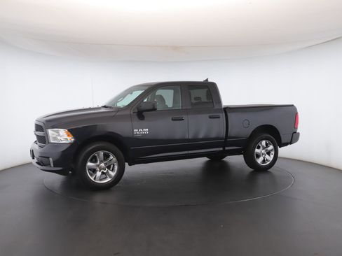 Used 2019 RAM 1500 Express w/ Express Value Package image 39