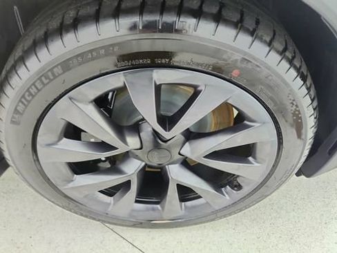 Used 2024 Tesla Model X image 55