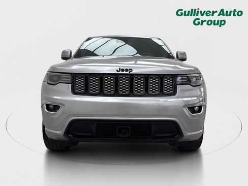 Used 2021 Jeep Grand Cherokee Laredo X AWD/4WD image 14
