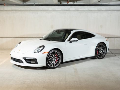 Certified 2022 Porsche 911 Carrera 4S AWD/4WD image 1