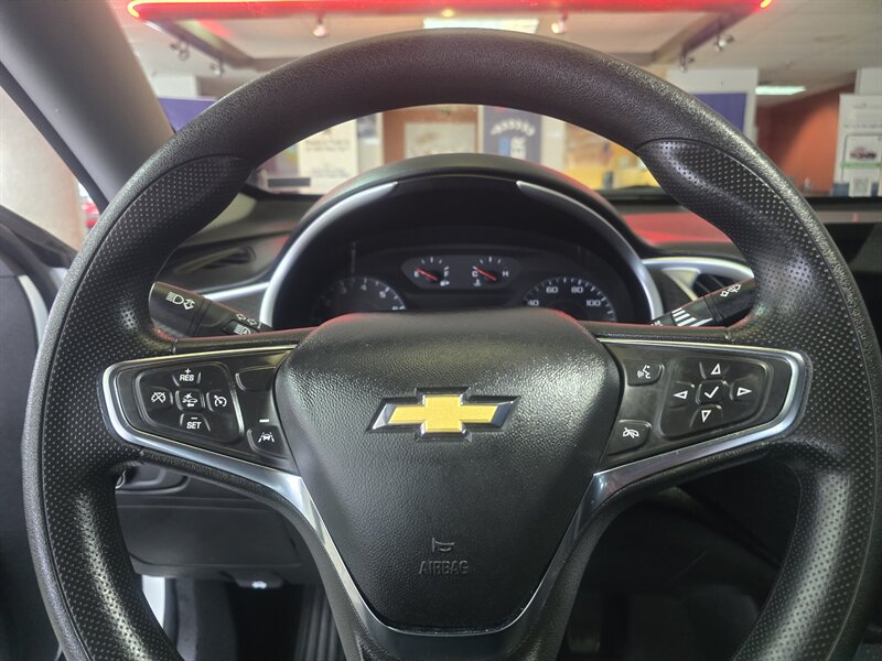 Used 2024 Chevrolet Malibu LT FWD image 25