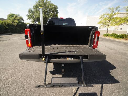 Used 2024 Ford F250 Lariat w/ Lariat Ultimate Package AWD/4WD image 12