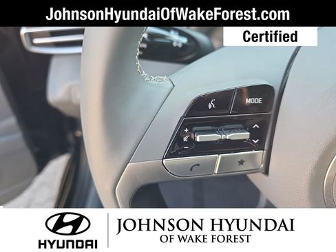 Certified 2025 Hyundai Elantra SEL image 24