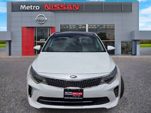 Used 2018 Kia Optima S w/ Panoramic Sunroof Package FWD image 2