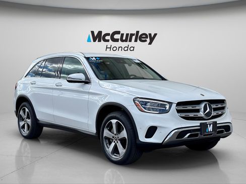 Used 2022 Mercedes-Benz GLC 300 4MATIC image 1
