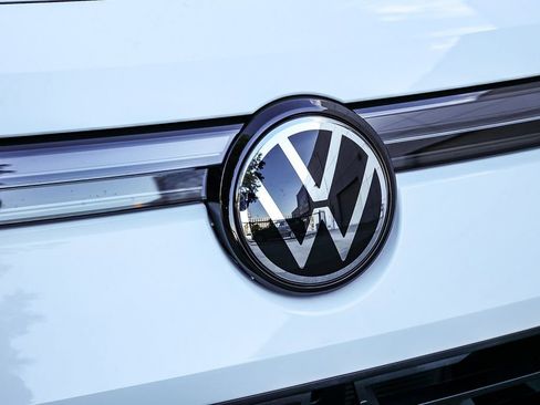 New 2026 Volkswagen Tiguan S image 14