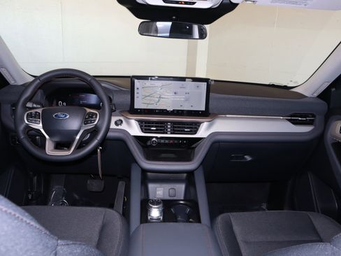 New 2026 Ford Explorer Active image 25