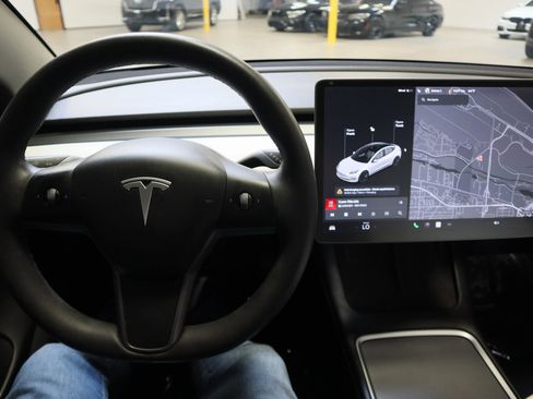 Used 2021 Tesla Model 3 Long Range AWD/4WD image 12