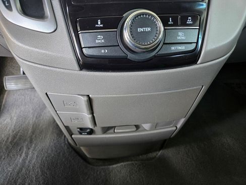 Used 2016 Honda Odyssey EX image 19