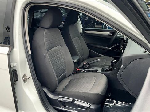 Used 2020 Volkswagen Passat 2.0T S image 7