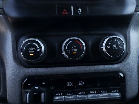 Used 2020 RAM 5500 Tradesman image 33