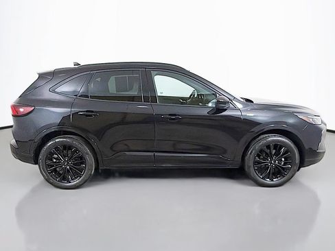 Used 2023 Ford Escape ST-Line Elite AWD/4WD image 16