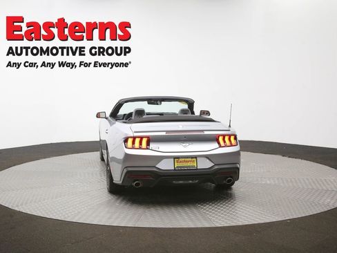 Used 2025 Ford Mustang Premium RWD image 32