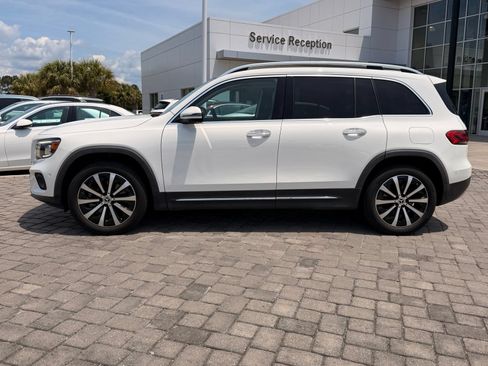 Used 2022 Mercedes-Benz GLB 250 image 11