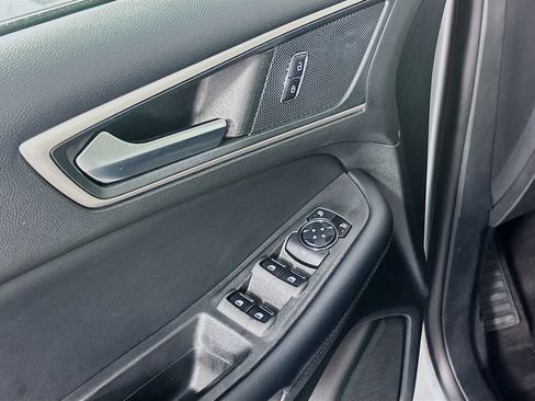 Certified 2023 Ford Edge SEL AWD/4WD image 17