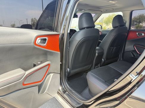 Used 2025 Kia Soul GT-Line w/ GT-Line Technology Package FWD image 21