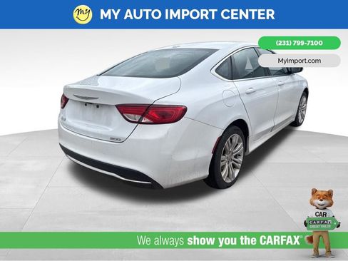 Used 2015 Chrysler 200 Limited w/ Convenience Group FWD image 5