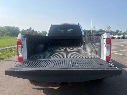 Used 2018 Ford F350 XLT AWD/4WD image 12