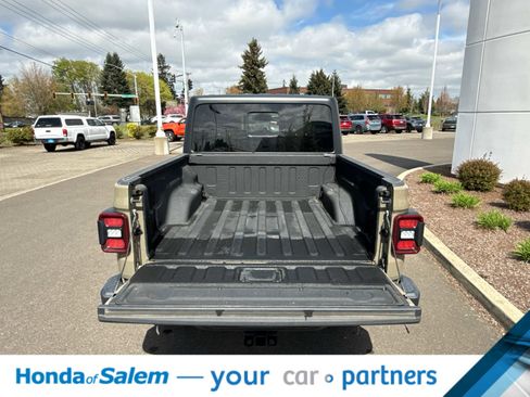Used 2020 Jeep Gladiator Mojave image 19