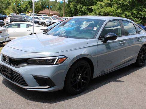 Used 2024 Honda Civic Sport image 3