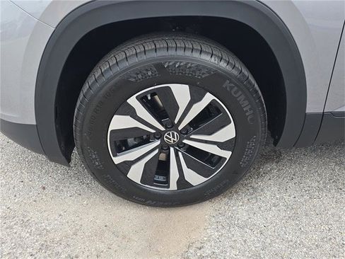 New 2026 Volkswagen Atlas SE image 7