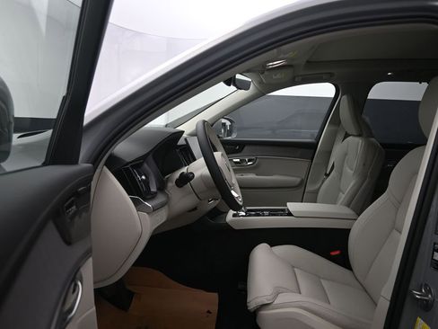 New 2026 Volvo XC90 B6 Ultra w/ Protection Package AWD/4WD image 11