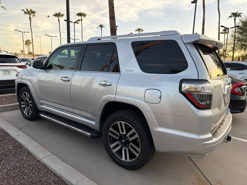 Used 2015 Toyota 4Runner Limited AWD/4WD image 4