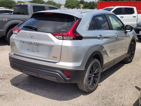 Used 2024 Mitsubishi Eclipse Cross LE AWD/4WD image 3
