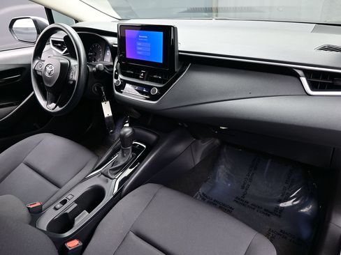 Used 2024 Toyota Corolla LE FWD image 14