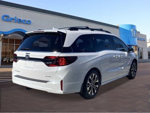 New 2026 Honda Odyssey Elite image 4