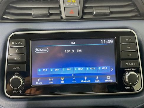 New 2025 Nissan Versa SV image 9