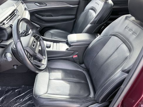 Used 2021 Jeep Grand Cherokee L Overland w/ Trailer Tow Package image 13