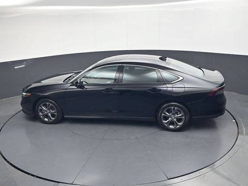 Used 2023 Honda Accord EX image 23