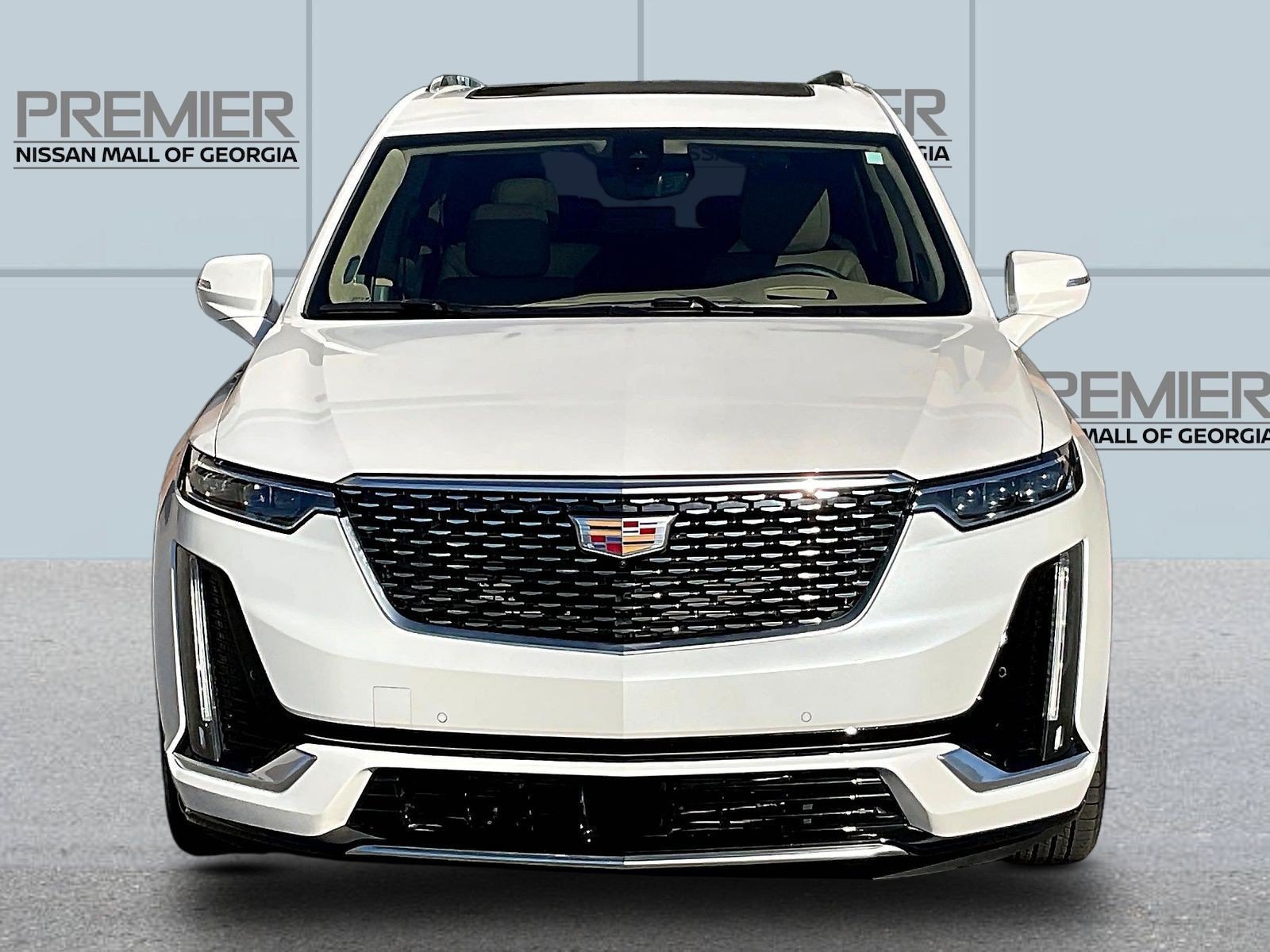 Used 2025 Cadillac XT6 Premium Luxury w/ Platinum Package FWD image 2