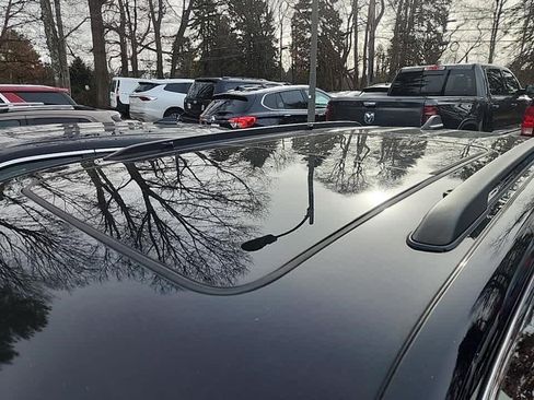 Used 2022 Jeep Grand Cherokee Limited image 10