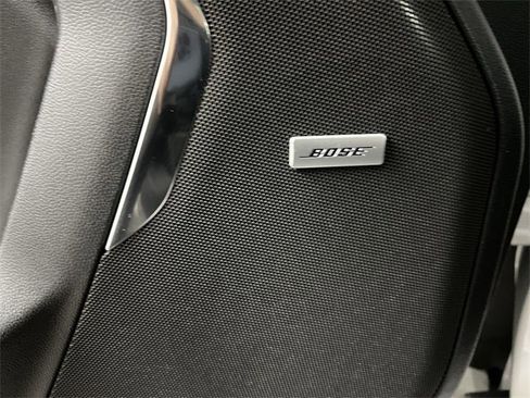 Used 2023 Chevrolet Suburban High Country image 59