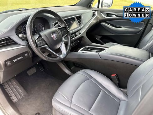 Used 2024 Buick Enclave Premium image 25
