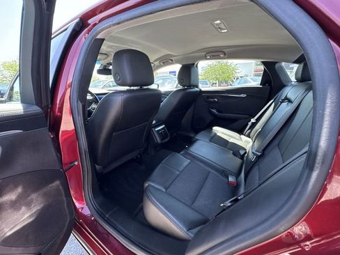 Used 2016 Chevrolet Impala LT w/ Convenience Package FWD image 20
